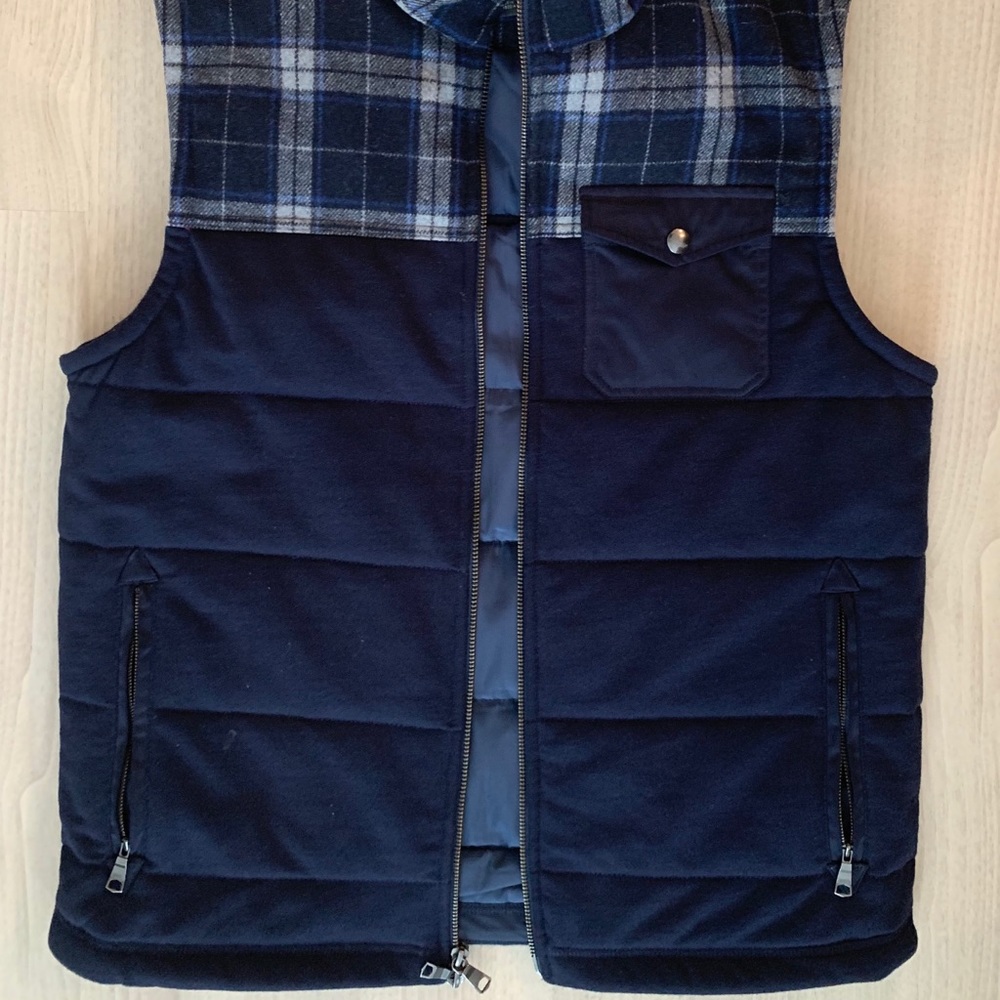 Vest - Picture 2 of 2